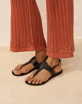 Ana Leather Thong Leather Sandals |