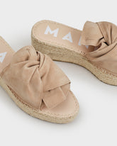 Espadrillas con Zeppa con Nodo in Pelle Scamosciata |